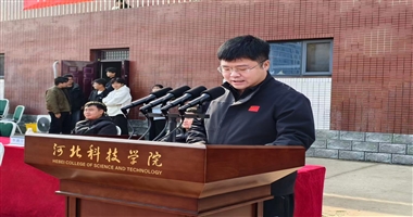 绿茵燃情终落幕，青春逐梦永留存